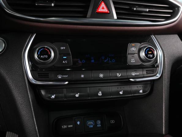 Hyundai Santa Fe IV с пробегом 2019 года, цена 2 749 000 рублей, 225478 км, внедорожник, Автокод Объявления
