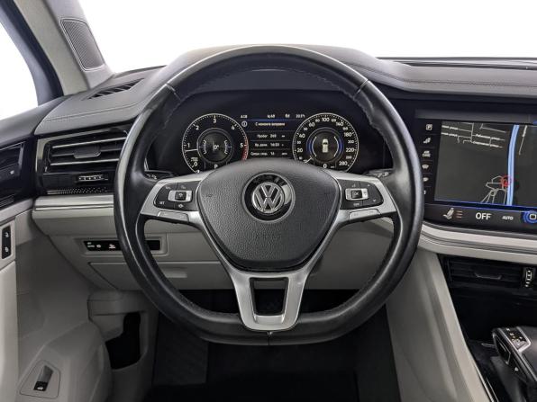 Volkswagen Touareg III с пробегом 2018 года, цена 4 950 000 рублей, 82468 км, внедорожник, Автокод Объявления