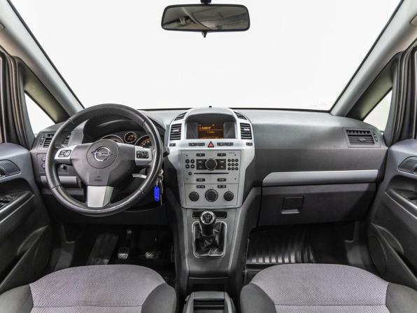 Opel Zafira B Рестайлинг с пробегом 2012 года, цена 778 000 рублей, 174924 км, компактвэн, Автокод Объявления