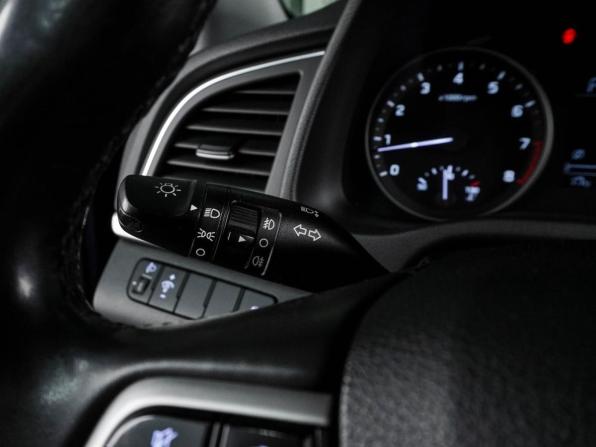 Hyundai Elantra VI (AD) с пробегом 2018 года, цена 1 369 000 рублей, 176340 км, седан, Автокод Объявления