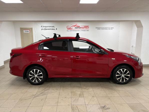 Kia Rio IV Рестайлинг с пробегом 2021 года, цена 1 749 000 рублей, 44688 км, седан, Автокод Объявления