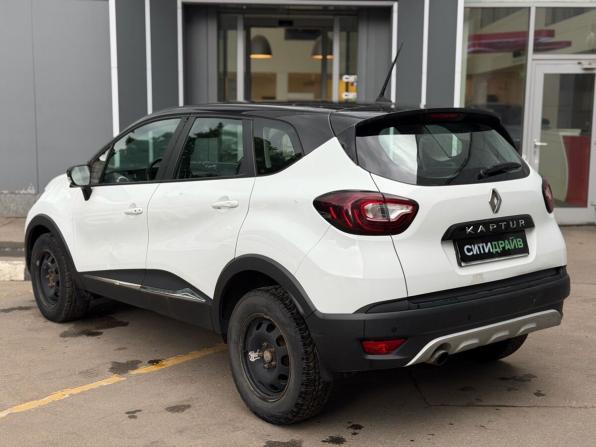 Renault Kaptur I Рестайлинг с пробегом 2021 года, цена 937 000 рублей, 159777 км, внедорожник, Автокод Объявления