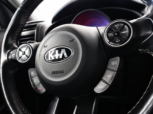 Kia Soul II Рестайлинг с пробегом 2018 года, цена 1 294 000 рублей, 155276 км, хэтчбек, Автокод Объявления