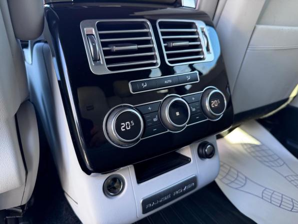 Land Rover Range Rover IV с пробегом 2015 года, цена 4 000 000 рублей, 157000 км, внедорожник, Автокод Объявления