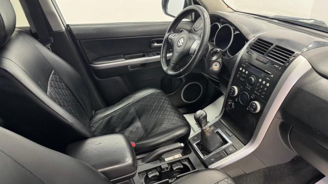 Suzuki Grand Vitara II Рестайлинг с пробегом 2010 года, цена 775 000 рублей, 218306 км, внедорожник, Автокод Объявления