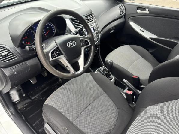 Hyundai Solaris I с пробегом 2013 года, цена 692 160 рублей, 164304 км, хэтчбек, Автокод Объявления