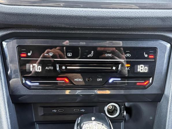 Volkswagen Tiguan II Рестайлинг с пробегом 2021 года, цена 2 879 000 рублей, 49251 км, внедорожник, Автокод Объявления