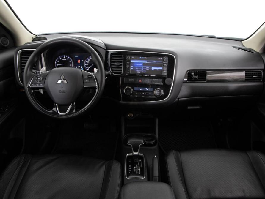 Mitsubishi Outlander III Рестайлинг 2 Санкт-Петербург  - изображение 10