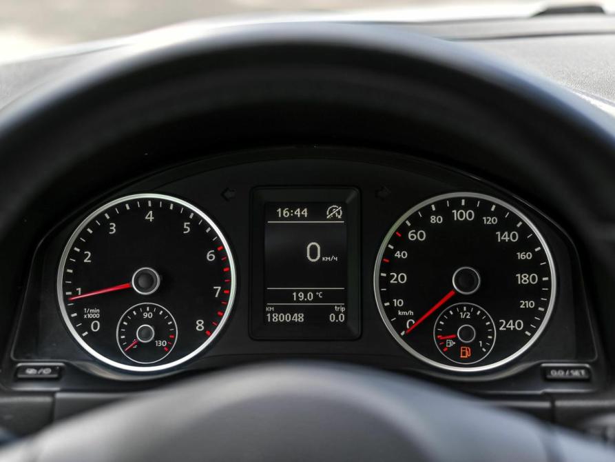Volkswagen Tiguan I Рестайлинг Санкт-Петербург  - изображение 5