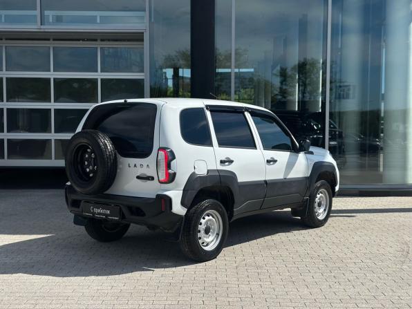 Lada (ВАЗ) Niva Travel I с пробегом 2024 года, цена 1 040 000 рублей, 7080 км, внедорожник, Автокод Объявления