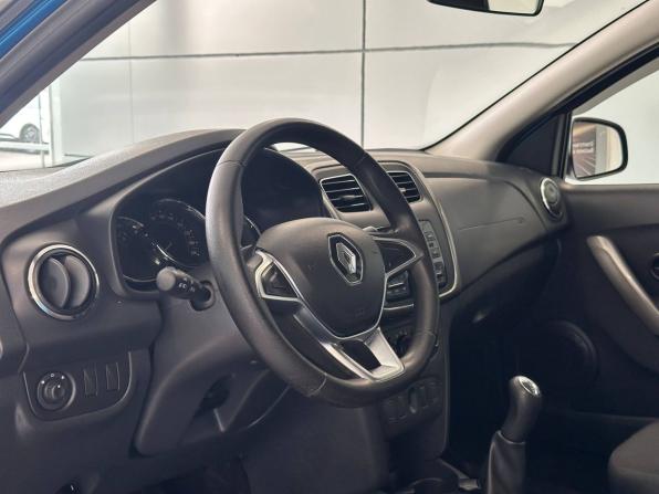 Renault Logan II Рестайлинг с пробегом 2019 года, цена 1 320 000 рублей, 75450 км, седан, Автокод Объявления
