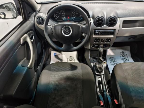 Renault Sandero I с пробегом 2011 года, цена 515 000 рублей, 218085 км, хэтчбек, Автокод Объявления