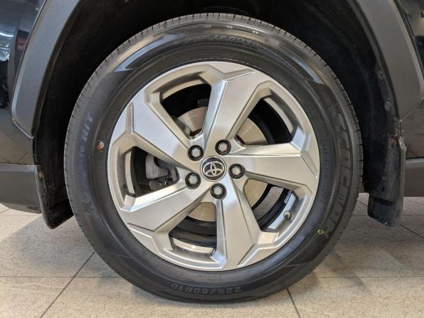 Toyota RAV4 V (XA50) с пробегом 2021 года, цена 3 700 000 рублей, 72310 км, внедорожник, Автокод Объявления