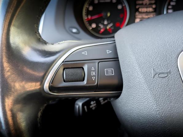 Audi Q3 I (8U) Рестайлинг с пробегом 2018 года, цена 2 095 000 рублей, 108872 км, внедорожник, Автокод Объявления