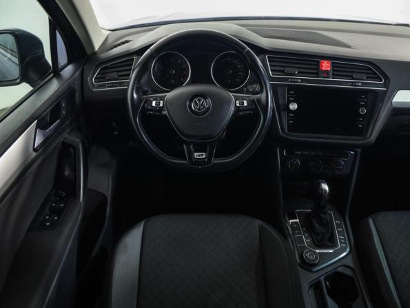 Volkswagen Tiguan II с пробегом 2020 года, цена 1 999 000 рублей, 179212 км, внедорожник, Автокод Объявления