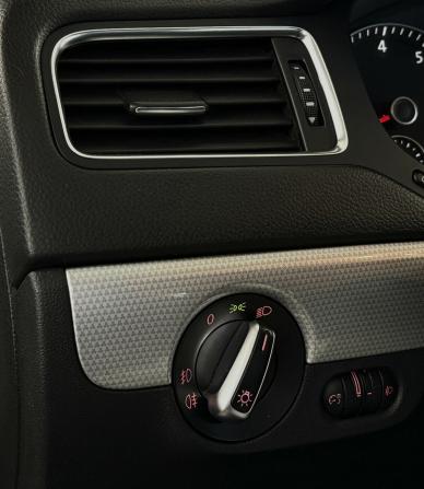 Volkswagen Jetta VI с пробегом 2013 года, цена 825 000 рублей, 206351 км, седан, Автокод Объявления