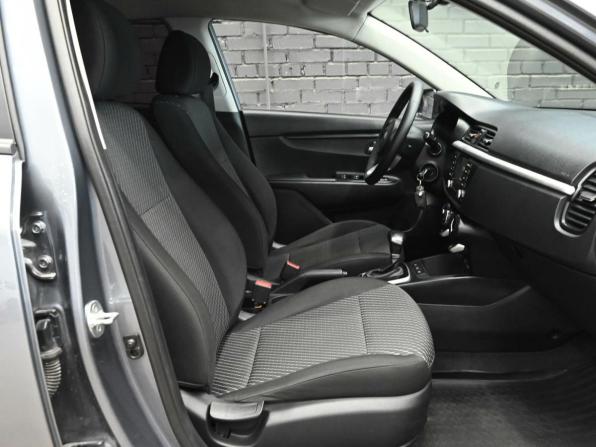 Kia Rio IV с пробегом 2018 года, цена 1 110 000 рублей, 229369 км, седан, Автокод Объявления
