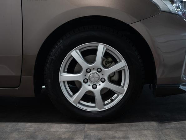 Toyota Prius Alpha I (ZVW40/41) Рестайлинг с пробегом 2019 года, цена 1 880 000 рублей, 123700 км, универсал, Автокод Объявления