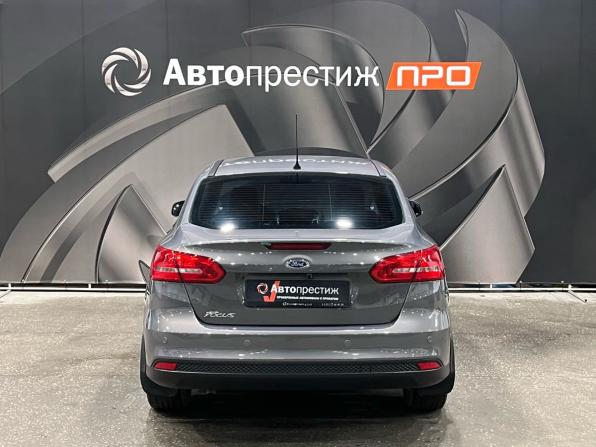 Ford Focus III Рестайлинг с пробегом 2015 года, цена 999 000 рублей, 154071 км, седан, Автокод Объявления
