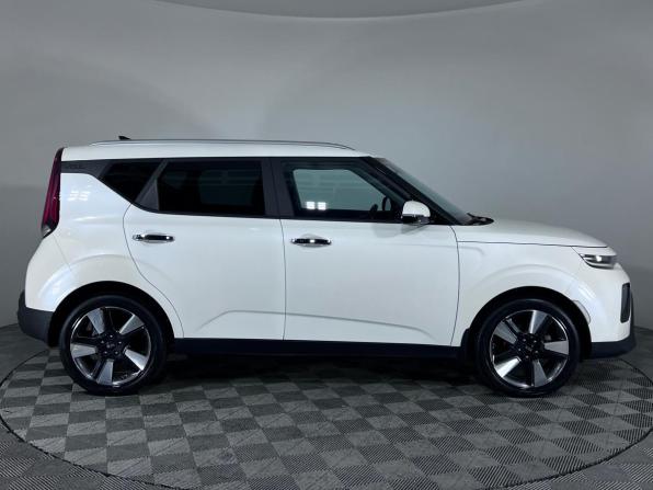 Kia Soul III с пробегом 2021 года, цена 1 797 000 рублей, 57112 км, хэтчбек, Автокод Объявления