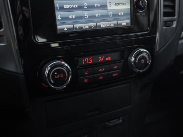 Mitsubishi Pajero IV Рестайлинг 2 с пробегом 2019 года, цена 2 799 000 рублей, 164944 км, внедорожник, Автокод Объявления