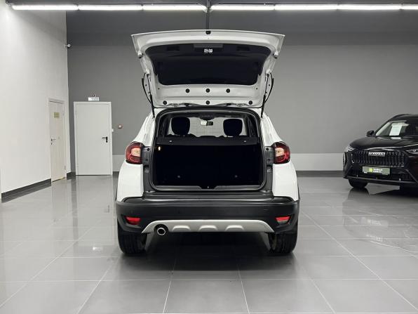 Renault Kaptur I с пробегом 2016 года, цена 1 190 000 рублей, 170567 км, внедорожник, Автокод Объявления