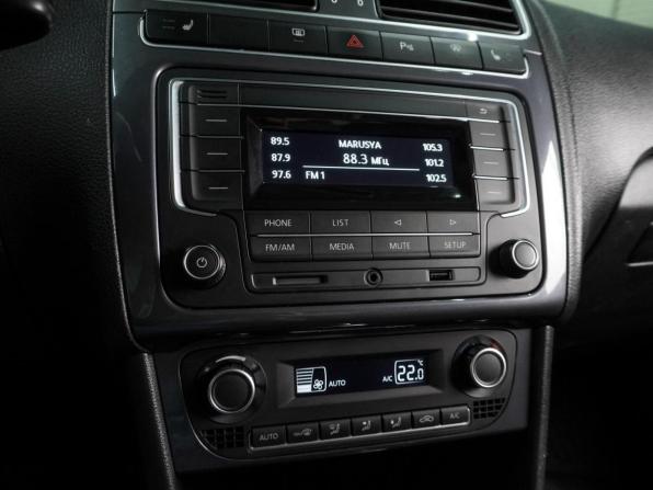 Volkswagen Polo V Рестайлинг с пробегом 2020 года, цена 1 267 000 рублей, 156006 км, седан, Автокод Объявления