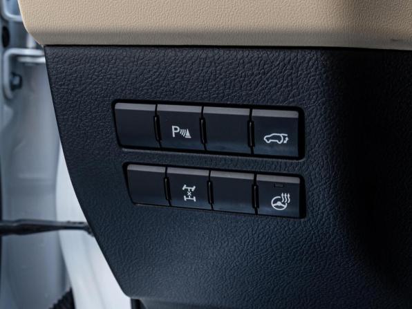Lexus NX I с пробегом 2016 года, цена 2 799 000 рублей, 133317 км, внедорожник, Автокод Объявления