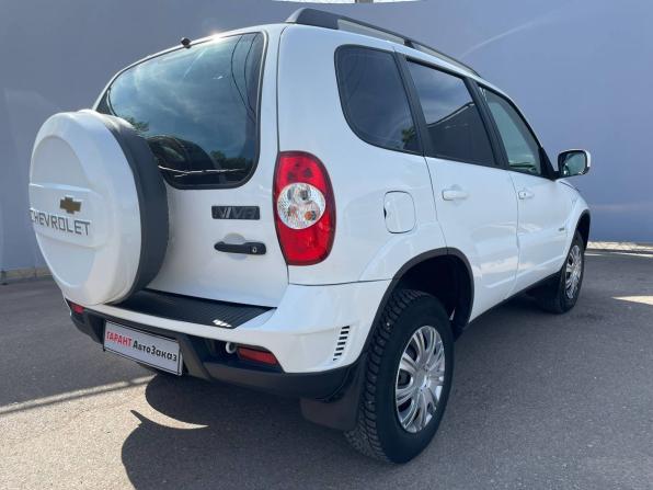 Chevrolet Niva I Рестайлинг с пробегом 2016 года, цена 735 000 рублей, 90109 км, внедорожник, Автокод Объявления
