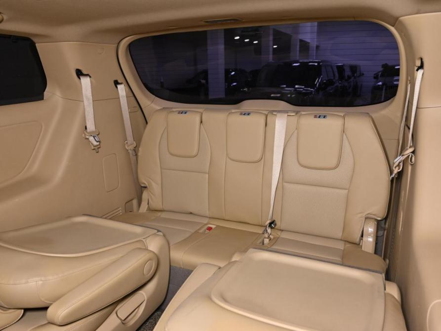 Kia Carnival III Москва  - изображение 16