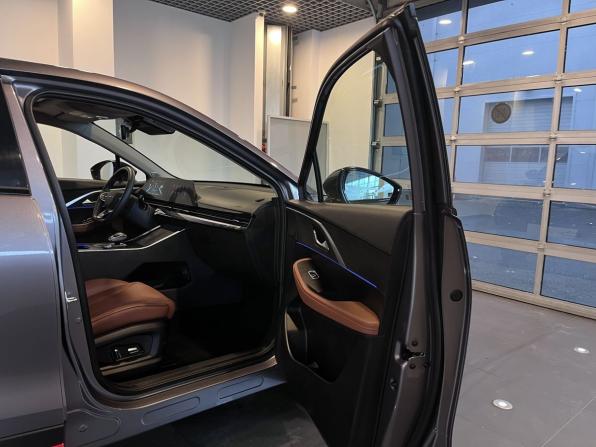 Omoda C5 I с пробегом 2023 года, цена 1 880 000 рублей, 46600 км, внедорожник, Автокод Объявления