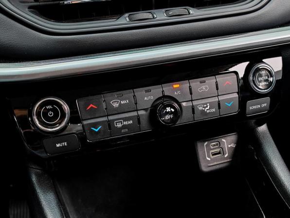 Jeep Compass II с пробегом 2020 года, цена 2 535 000 рублей, 47272 км, внедорожник, Автокод Объявления