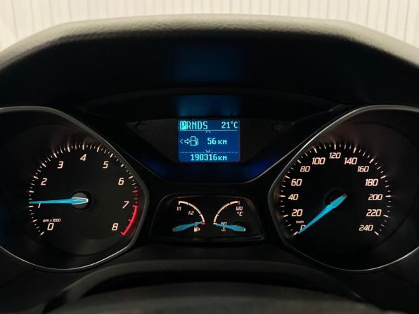 Ford Focus III с пробегом 2012 года, цена 897 000 рублей, 190312 км, седан, Автокод Объявления