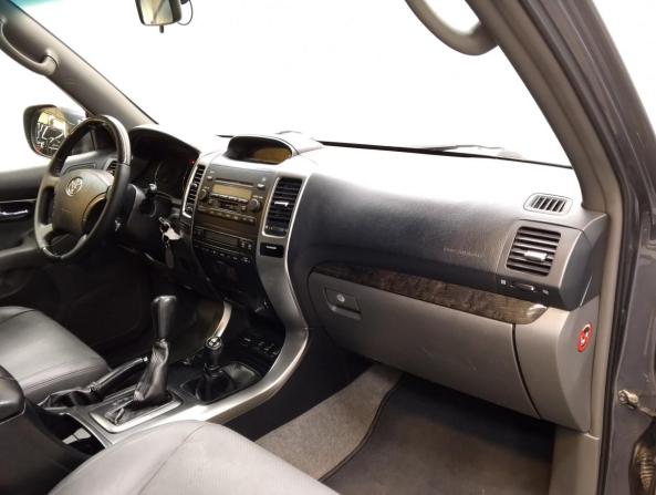 Toyota Land Cruiser Prado 120 Series Рестайлинг с пробегом 2008 года, цена 2 250 000 рублей, 295032 км, внедорожник, Автокод Объявления