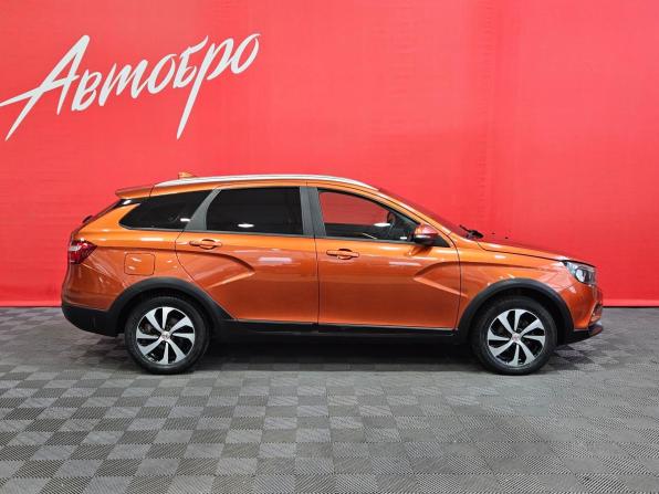 Lada (ВАЗ) Vesta I с пробегом 2018 года, цена 989 000 рублей, 140978 км, универсал, Автокод Объявления