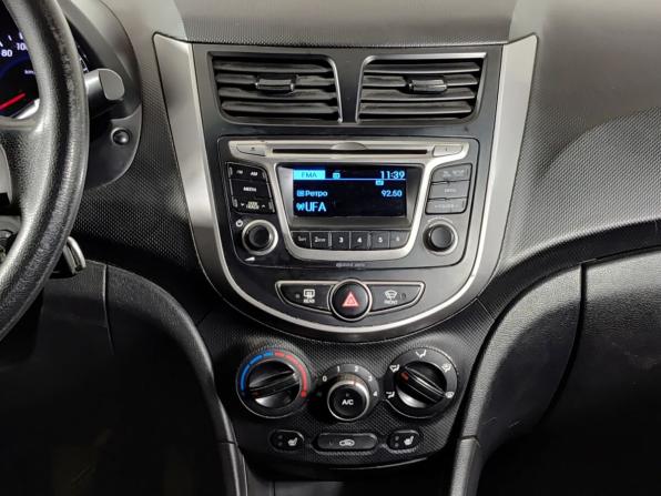 Hyundai Solaris I Рестайлинг с пробегом 2015 года, цена 730 000 рублей, 314303 км, седан, Автокод Объявления