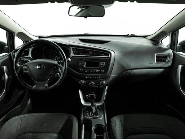 Kia Ceed II Рестайлинг с пробегом 2016 года, цена 1 129 700 рублей, 179564 км, хэтчбек, Автокод Объявления