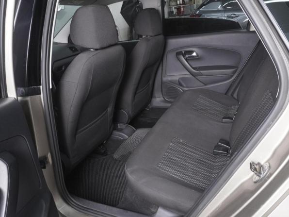 Volkswagen Polo V Рестайлинг с пробегом 2016 года, цена 948 000 рублей, 162266 км, седан, Автокод Объявления