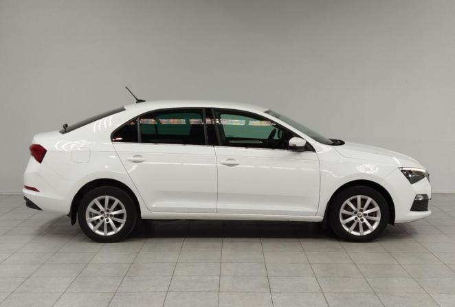 Skoda Rapid II с пробегом 2022 года, цена 1 960 000 рублей, 71364 км, лифтбек, Автокод Объявления