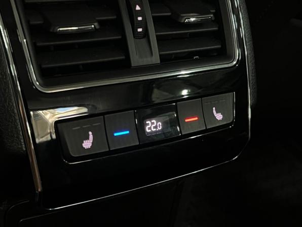 Skoda Superb III Рестайлинг с пробегом 2019 года, цена 2 369 000 рублей, 175500 км, лифтбек, Автокод Объявления