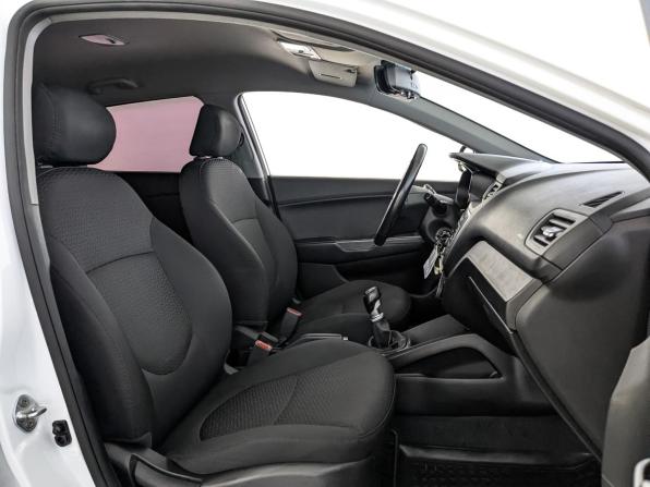 Kia Rio III Рестайлинг с пробегом 2015 года, цена 1 200 000 рублей, 86989 км, хэтчбек, Автокод Объявления