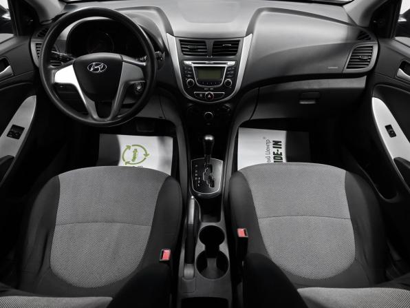 Hyundai Solaris I с пробегом 2012 года, цена 675 000 рублей, 195016 км, хэтчбек, Автокод Объявления