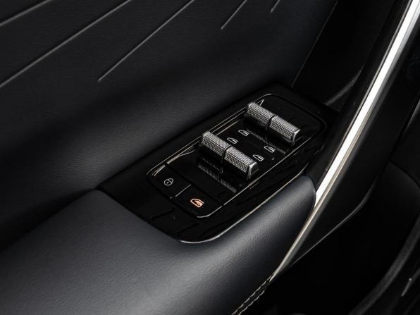 Geely Atlas II с пробегом 2024 года, цена 2 650 000 рублей, 30069 км, внедорожник, Автокод Объявления