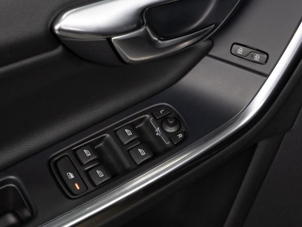 Volvo S60 II с пробегом 2012 года, цена 1 250 000 рублей, 231512 км, седан, Автокод Объявления