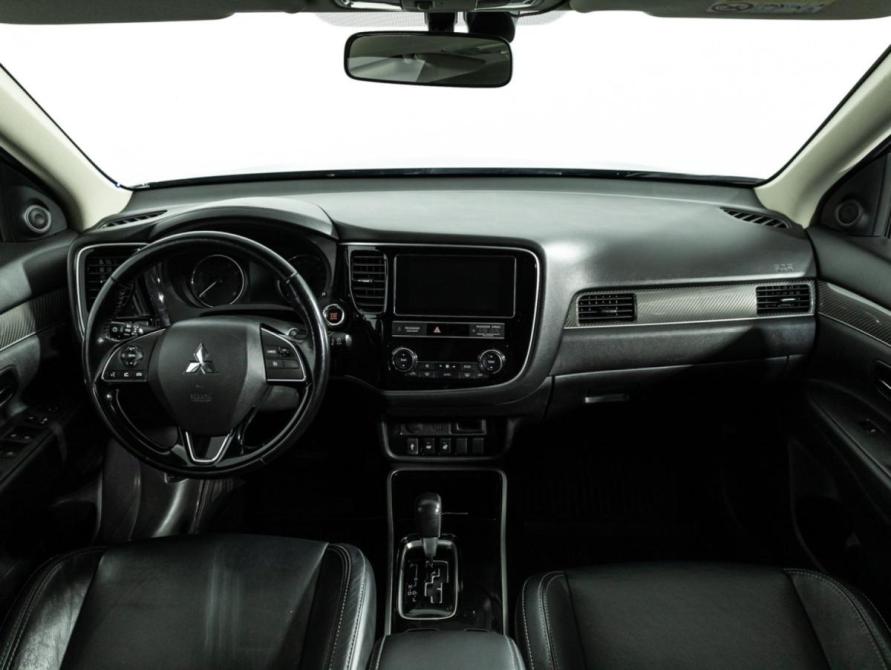 Mitsubishi Outlander III Рестайлинг 3 Санкт-Петербург  - изображение 14