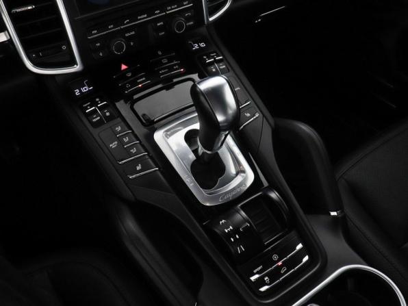 Porsche Cayenne II (958) с пробегом 2012 года, цена 3 297 000 рублей, 65701 км, внедорожник, Автокод Объявления