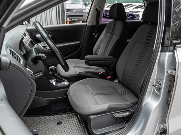 Volkswagen Polo V Рестайлинг с пробегом 2016 года, цена 1 220 000 рублей, 141032 км, седан, Автокод Объявления