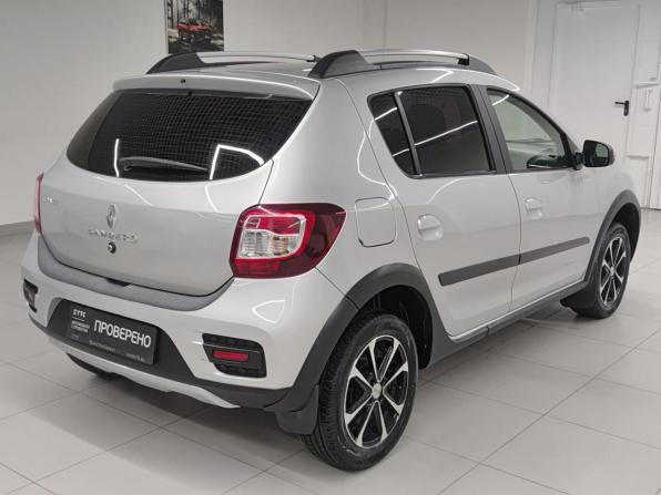 Renault Sandero II с пробегом 2016 года, цена 899 000 рублей, 137771 км, хэтчбек, Автокод Объявления
