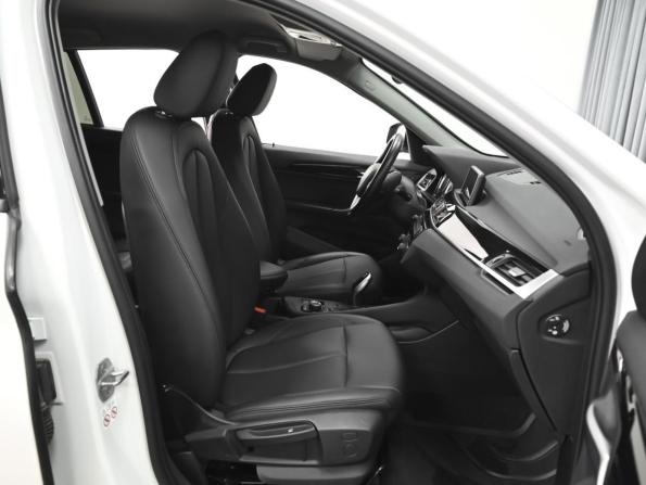 BMW X1 II (F48) Рестайлинг с пробегом 2021 года, цена 3 430 000 рублей, 30038 км, внедорожник, Автокод Объявления