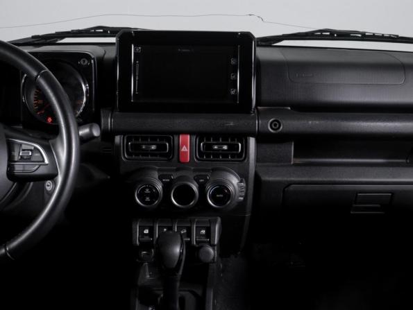 Suzuki Jimny IV с пробегом 2020 года, цена 3 190 000 рублей, 35299 км, внедорожник, Автокод Объявления